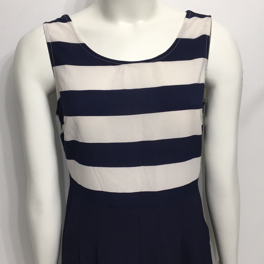2/$25 Xhilaration Navy Stripes Romper Pants Large